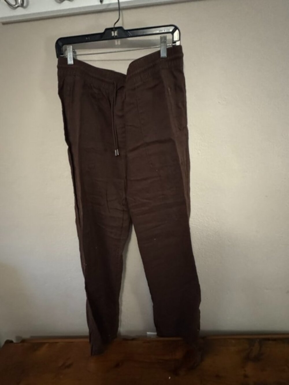 Women's Athleta dark brown linen pants